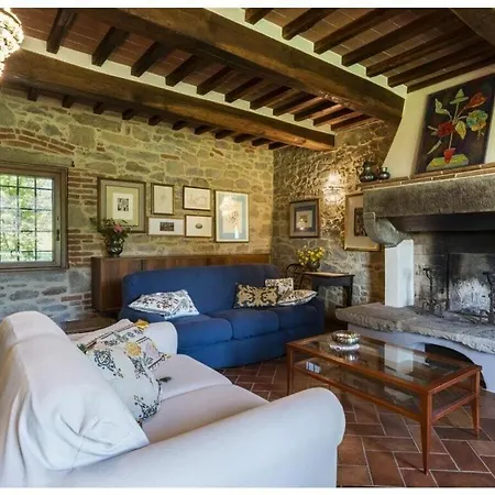 La Ghiandaia Comfortable Villa *